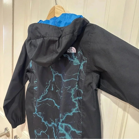The North Face Dry Vent Boys Windbreaker Blue Lightning Hooded Raincoat S 7/8 - Picture 12 of 16